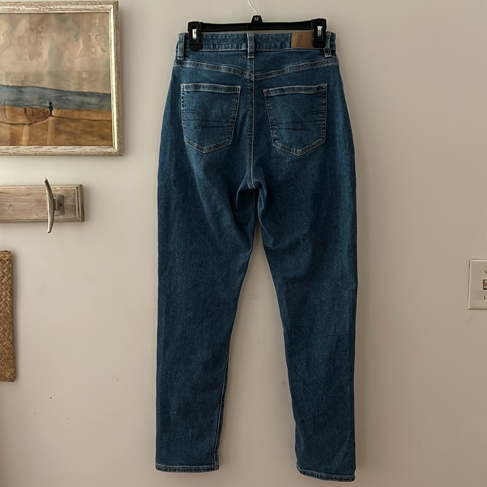 American Eagle MOM Jeans - Picture 3 of 7